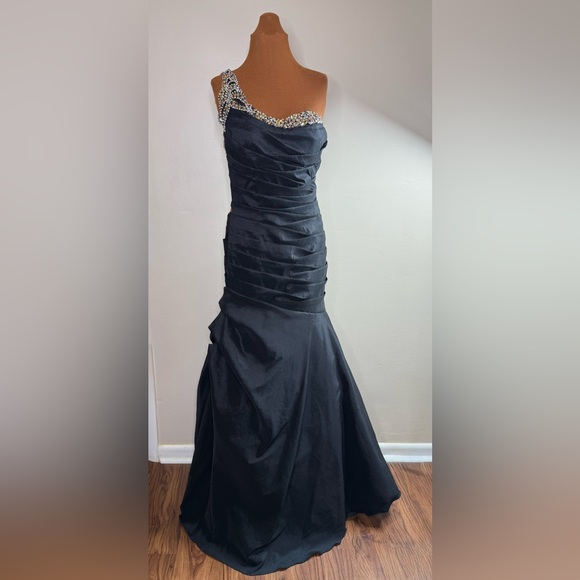 Mac Duggal Black One-Shoulder Prom Pageant Formal Mermaid Dress Size 14 - Picture 1 of 17